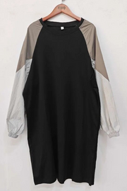 Hanging on the Weekend 061120 - black*