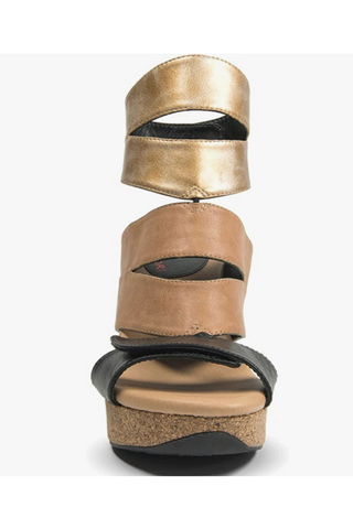 Split Decision 081307 - beige gold and black