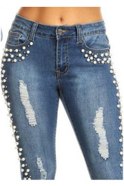 031885 - denim with pearls