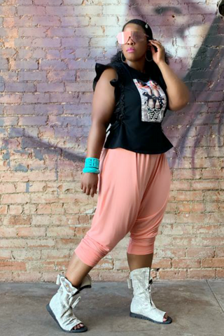 Girlie Flavor 080333 - black and red newspaper top