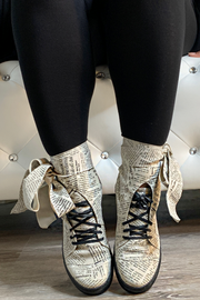 Read My Shoes 012655 - black and white newspaper