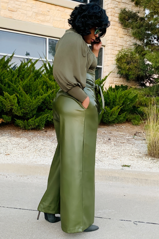 Relevant 011542 - olive*
