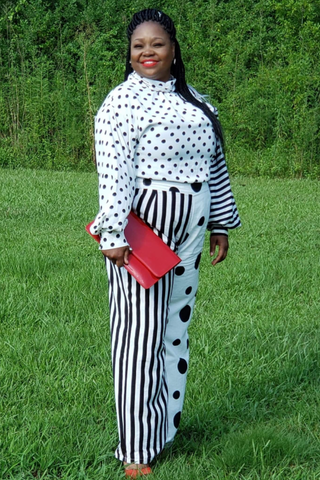 Not Confused 042533 - white and black*