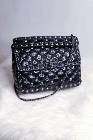 6862 - black