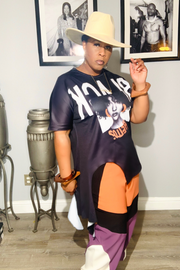 Hello Black Women 040729 - black graphic